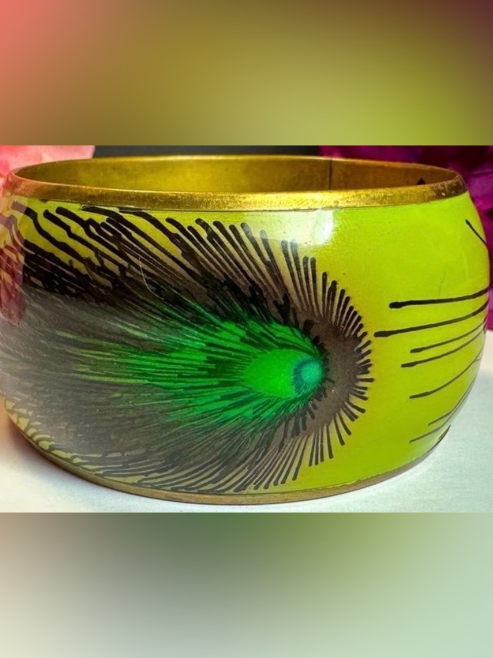 Vintage peacock bangle bracelet 🦚Hand painted enamel & brass